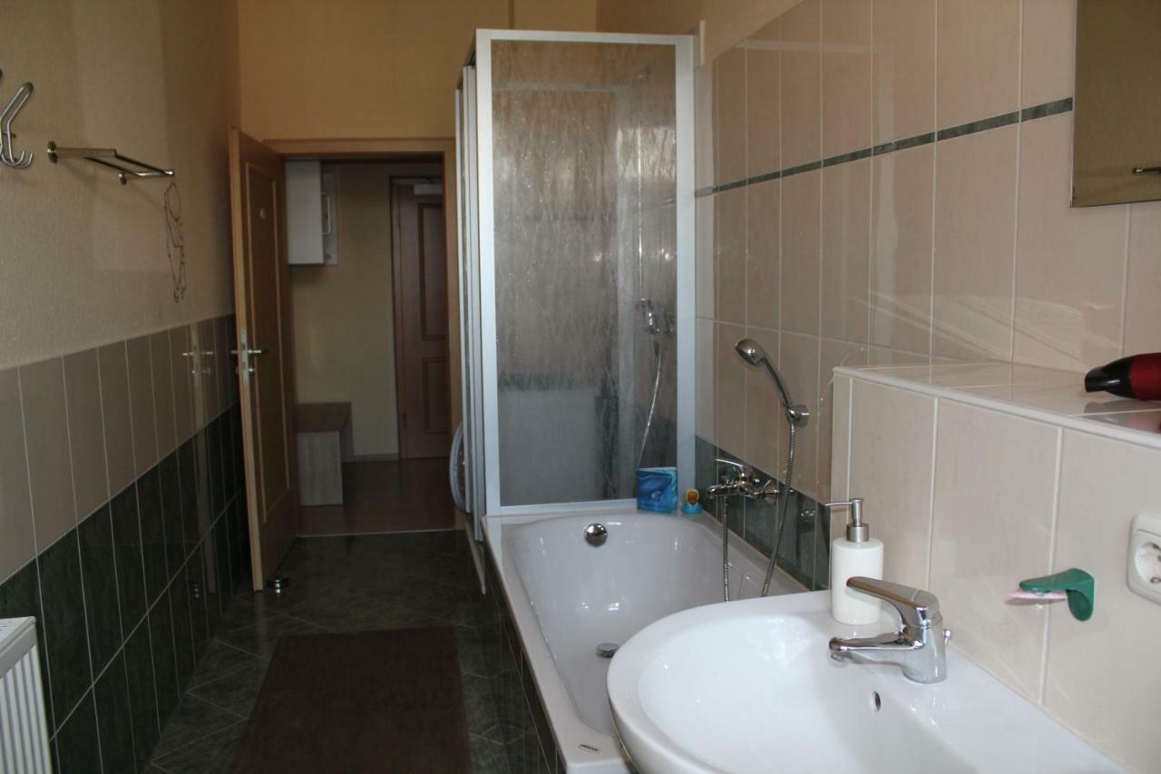 Ferienwohnung Am Schunckpark Dresda Esterno foto